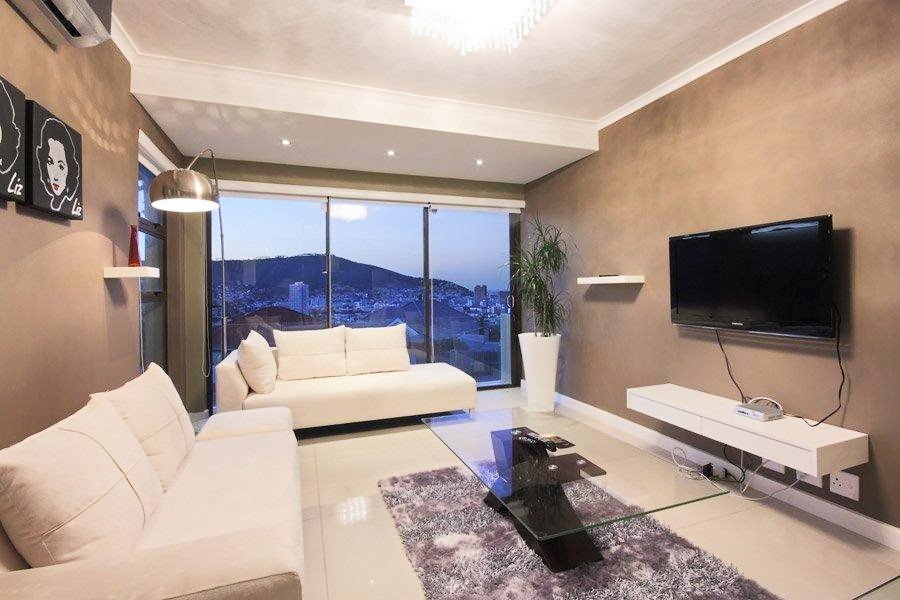 To Let 2 Bedroom Property for Rent in Vredehoek Western Cape